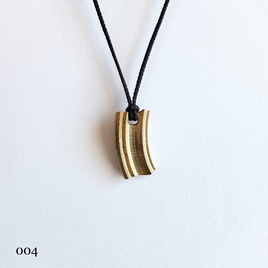 Molaris Necklace 02